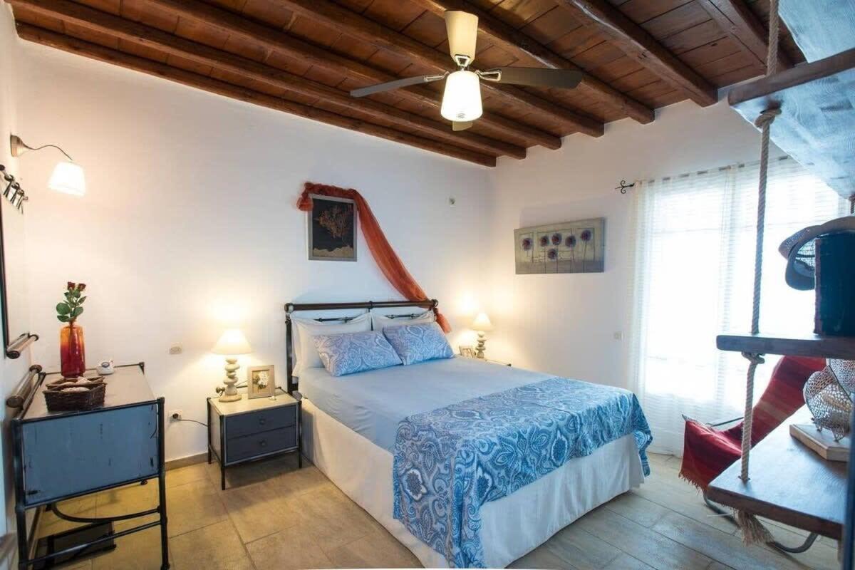 Apt With Amazing Balcony View Of Mykonos Agios Sostis (Mykonos)